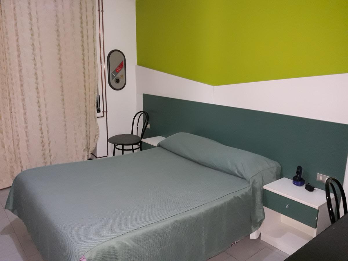 Albergo Piccadilly 메도라고 외부 사진