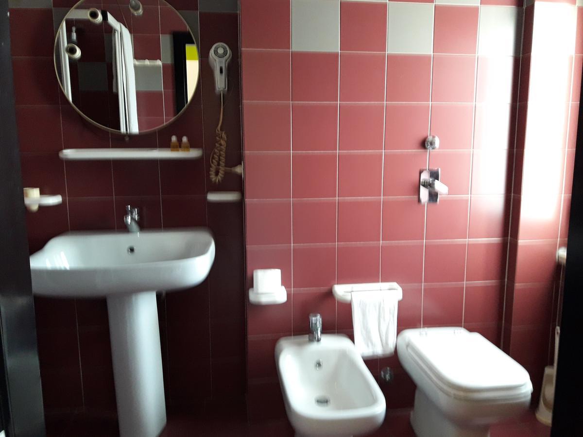 Albergo Piccadilly 메도라고 외부 사진