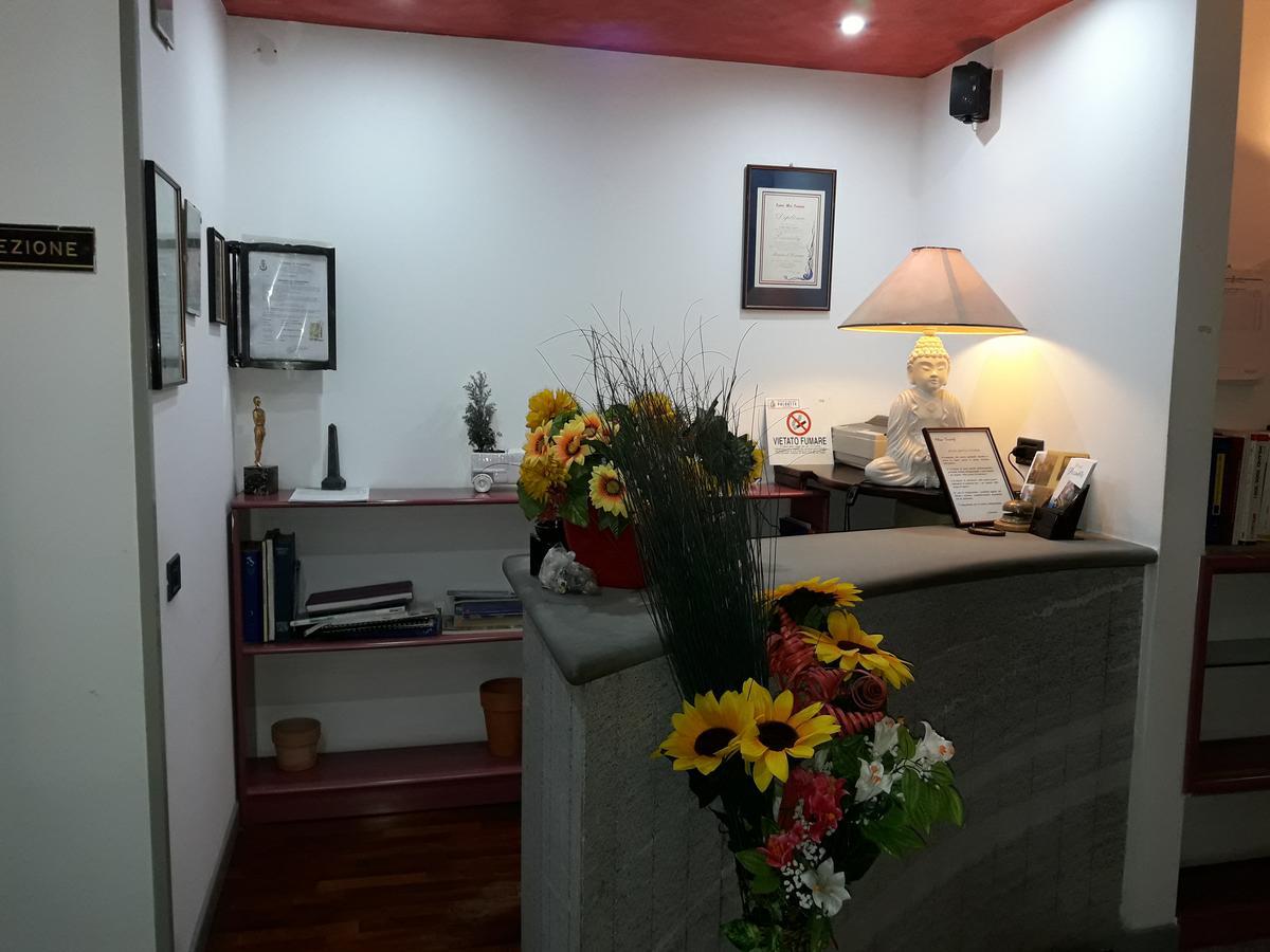 Albergo Piccadilly 메도라고 외부 사진